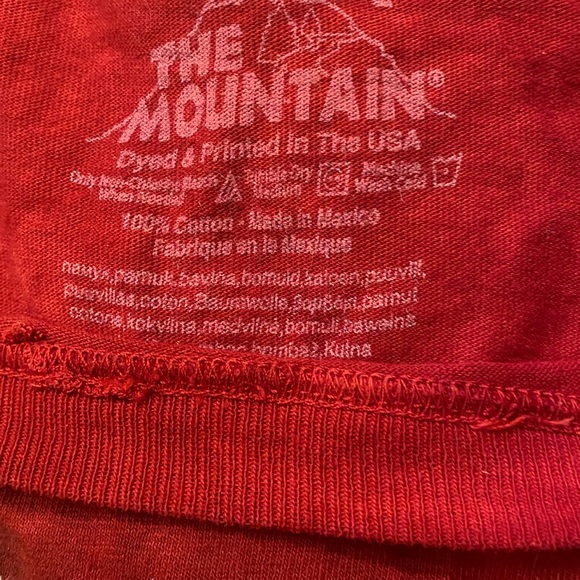 Large shirt runs big - Picture 4 of 4